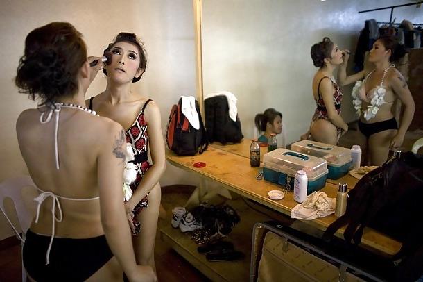 11P Pattaya Bars & Night ( Ladyboy)