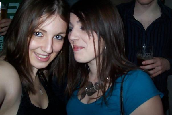 15P X  cum on my cuz Sarah x