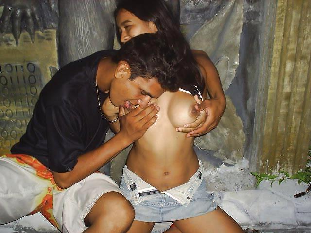 8P Indian gf fucked outdoor