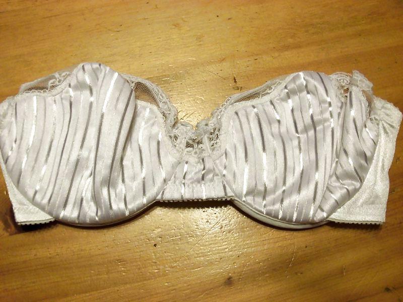 25P Bra from the net 4