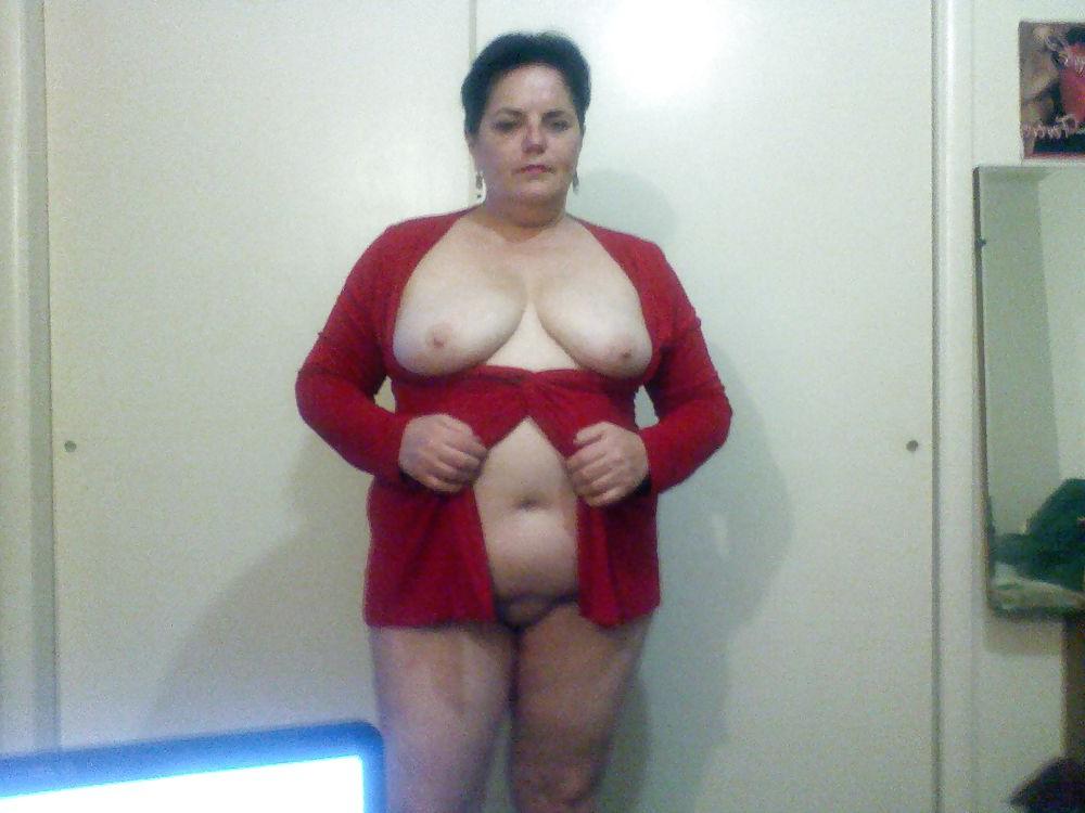 16P Partial strip tease
