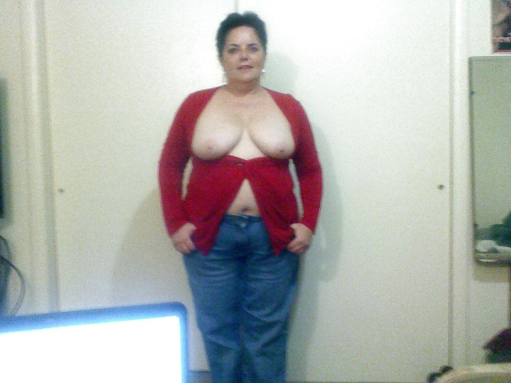 16P Partial strip tease