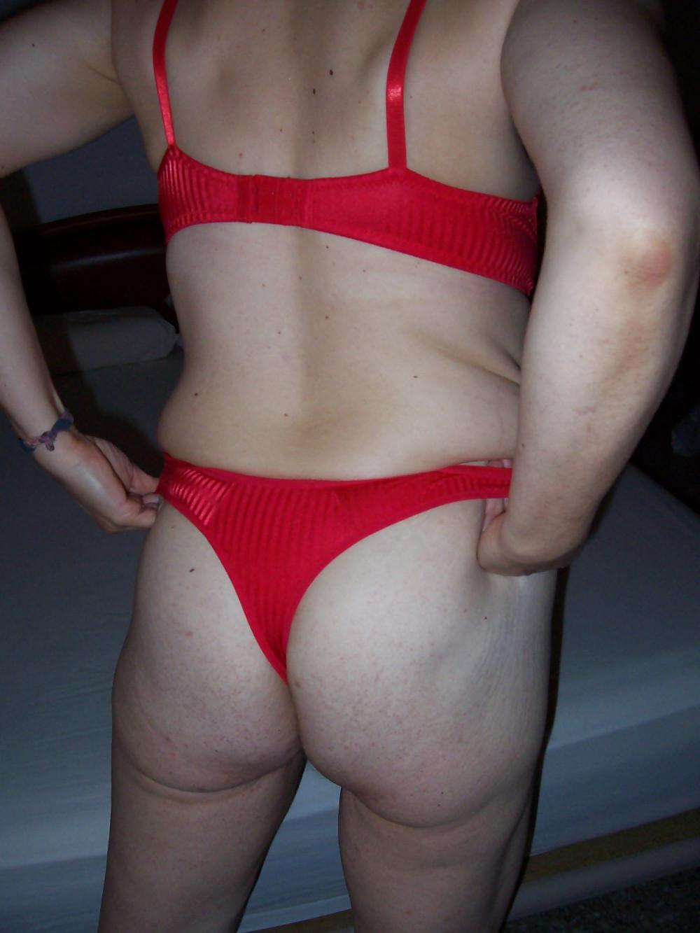 20P Red bra and more