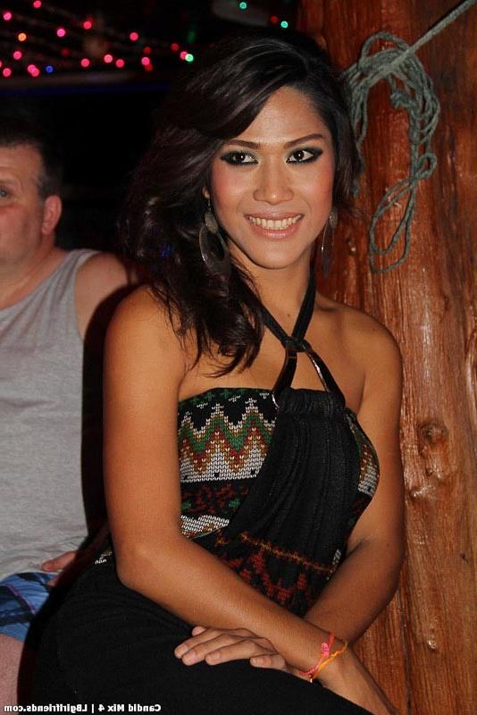 16P Candids of hot Pattaya Ladyboys at sex bars and freelance