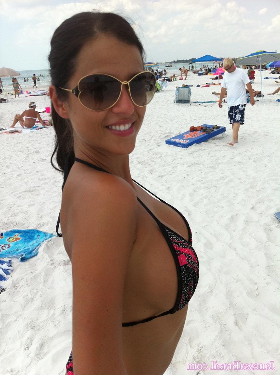 16P Busty Brazilian babe selfshot in bikini