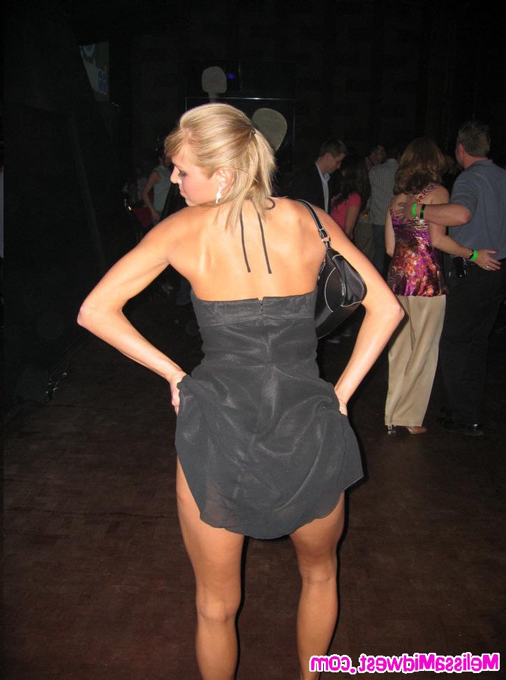 15P Melissa Midwest partying at the Rum Jungle bar in Vegas