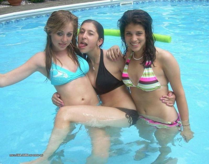 10P Home porn collection of amateur sexy cuties in bikini