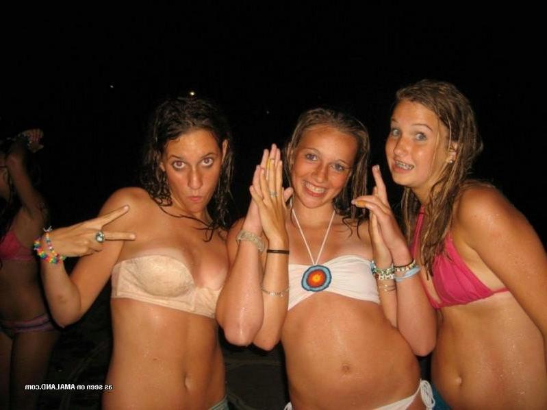 10P Home porn collection of amateur sexy cuties in bikini