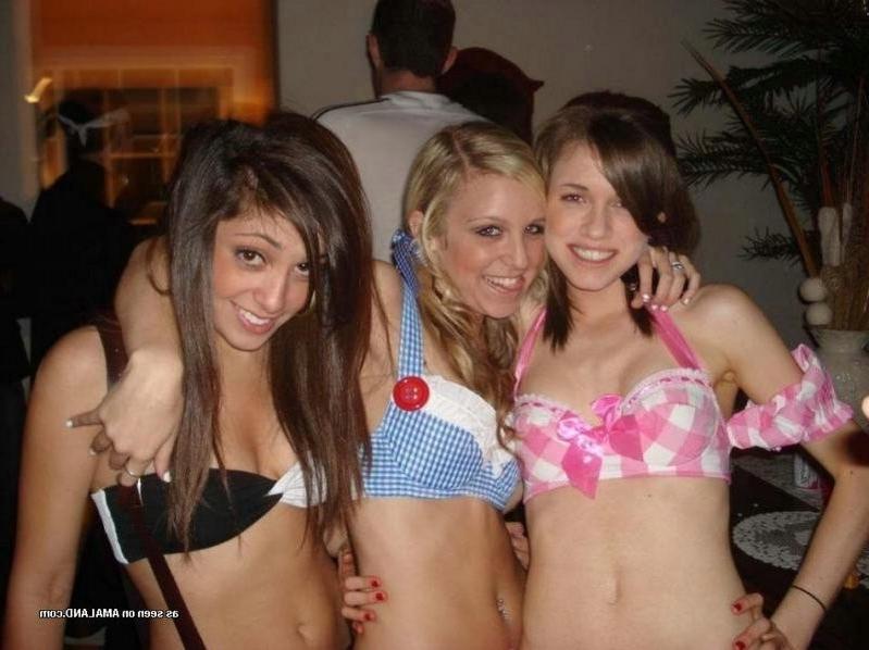 10P Home porn collection of amateur sexy cuties in bikini