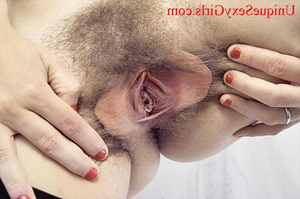 16P amateur girl Scarlette with big hairy pussy
