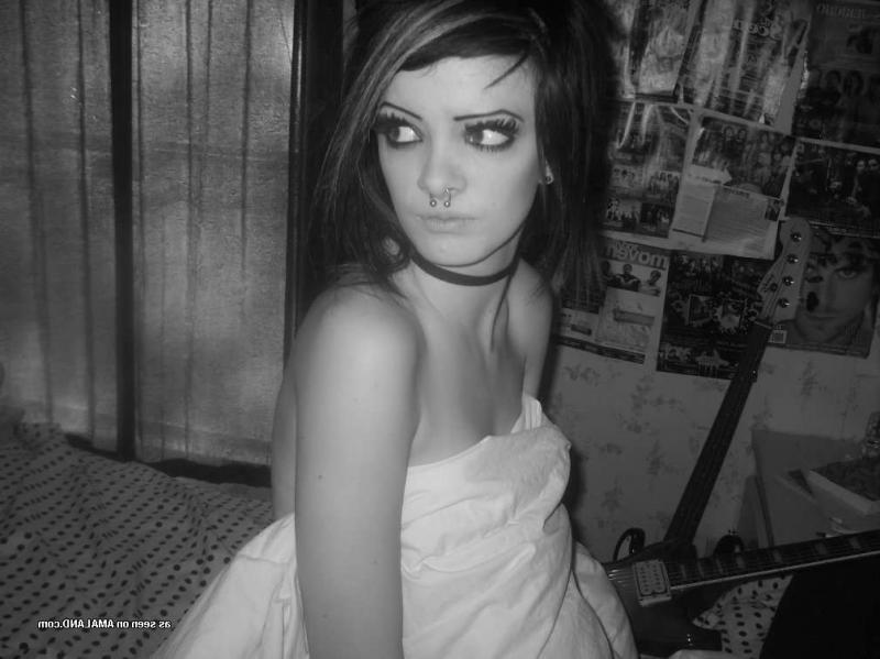 12P Sexy playful scene honey posing for her boyfriend
