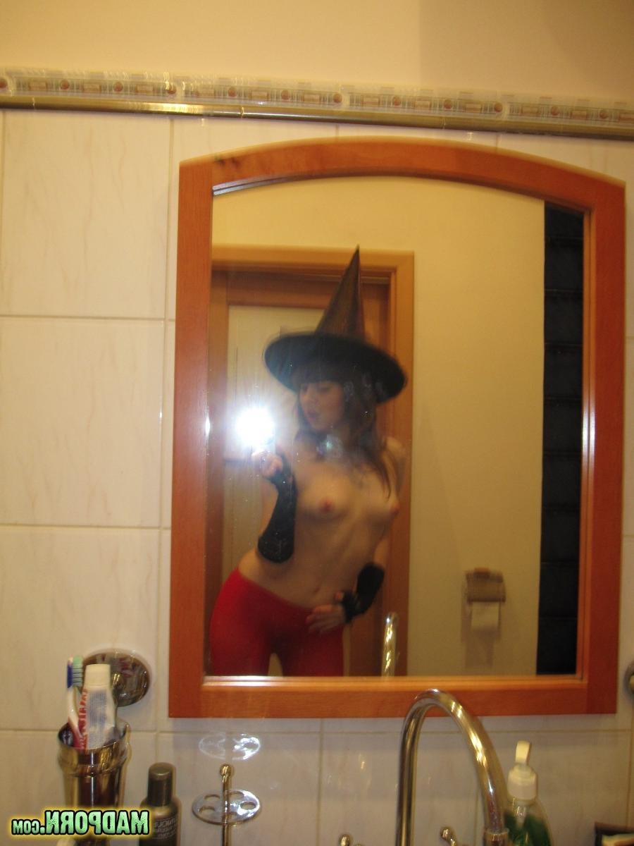 11P Hot Teen Girlfriend dresses up for halloween and gets naked for self pics
