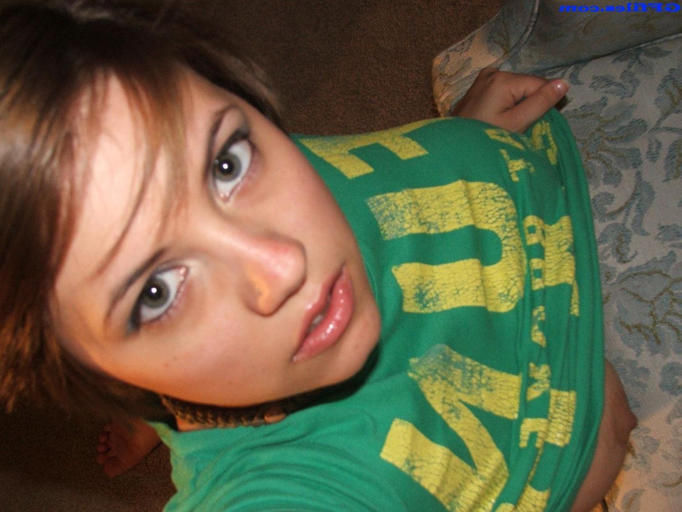 16P Amateur homemade girls