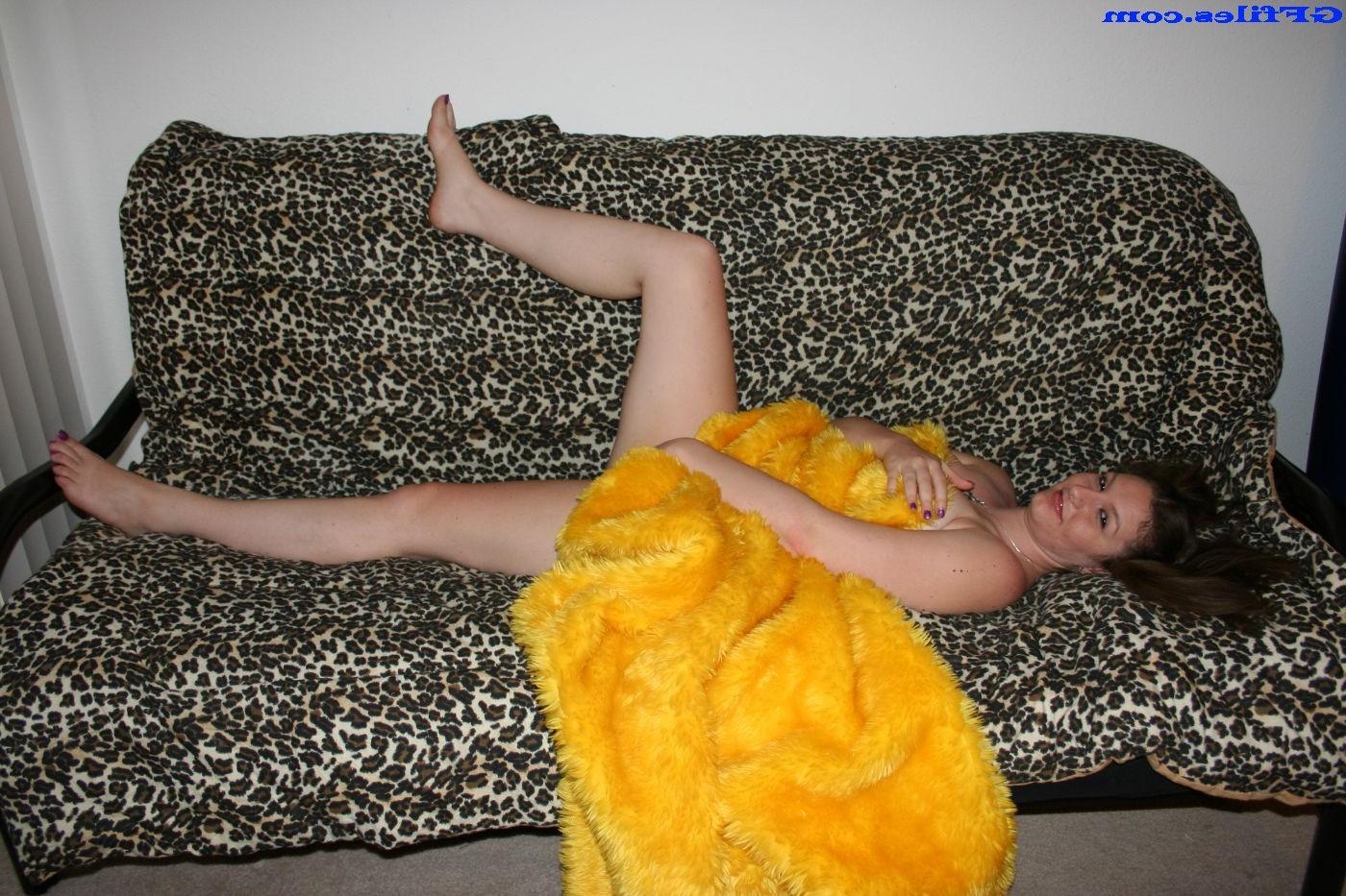 16P Amateur homemade girls