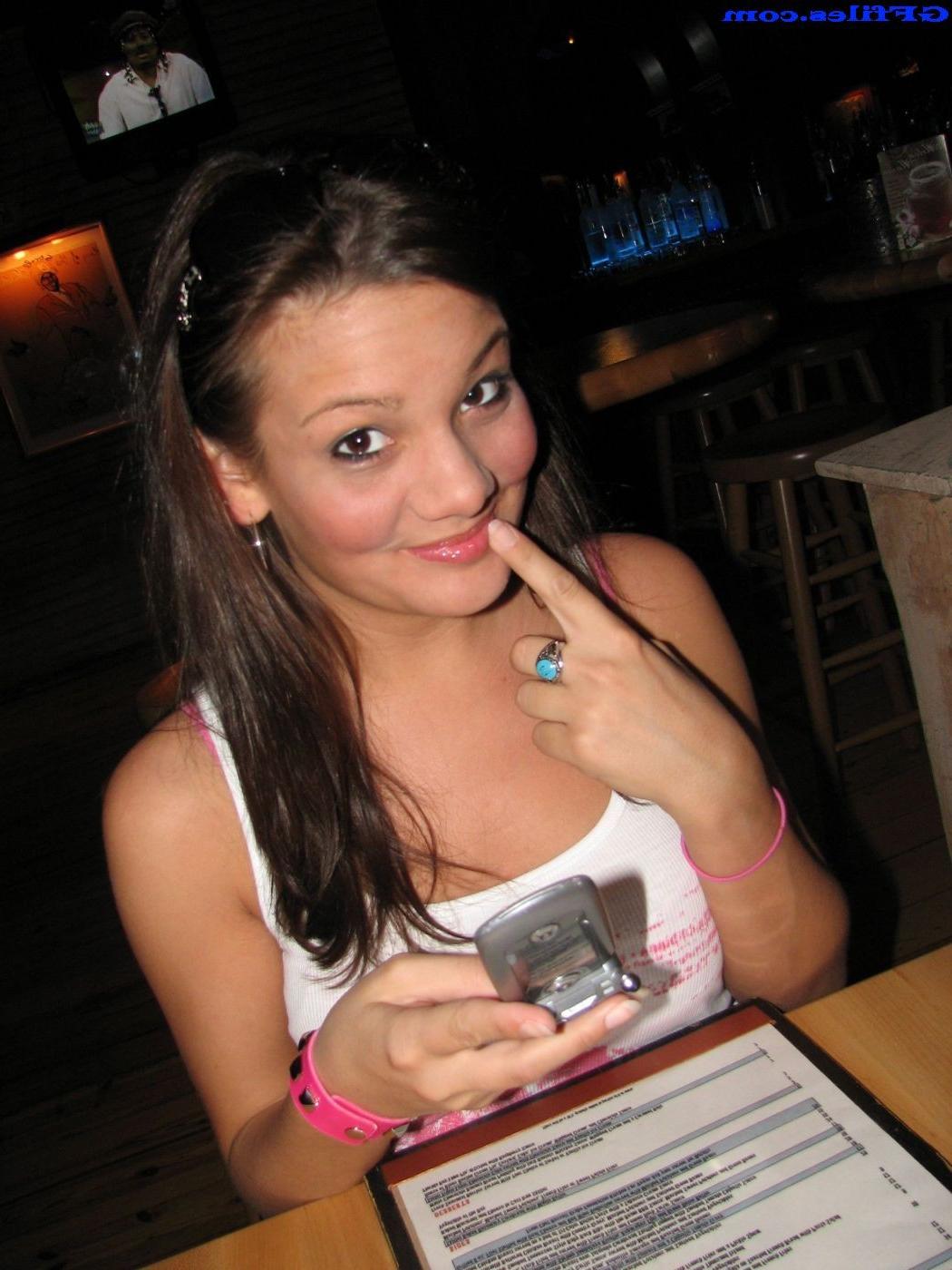 16P Amateur homemade girls