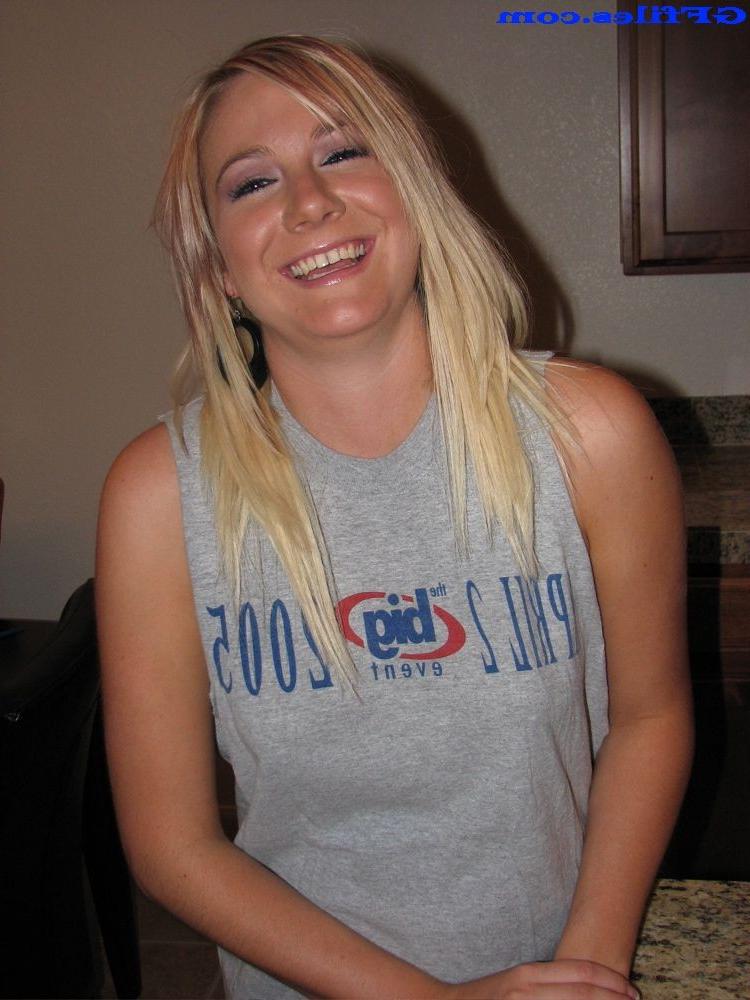 16P Amateur homemade girls