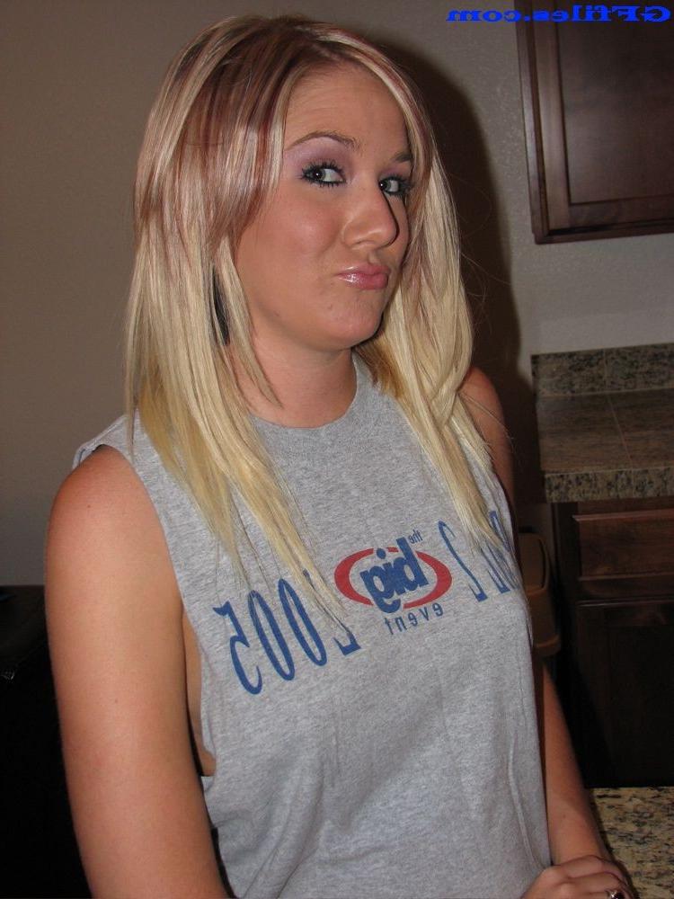 16P Amateur homemade girls