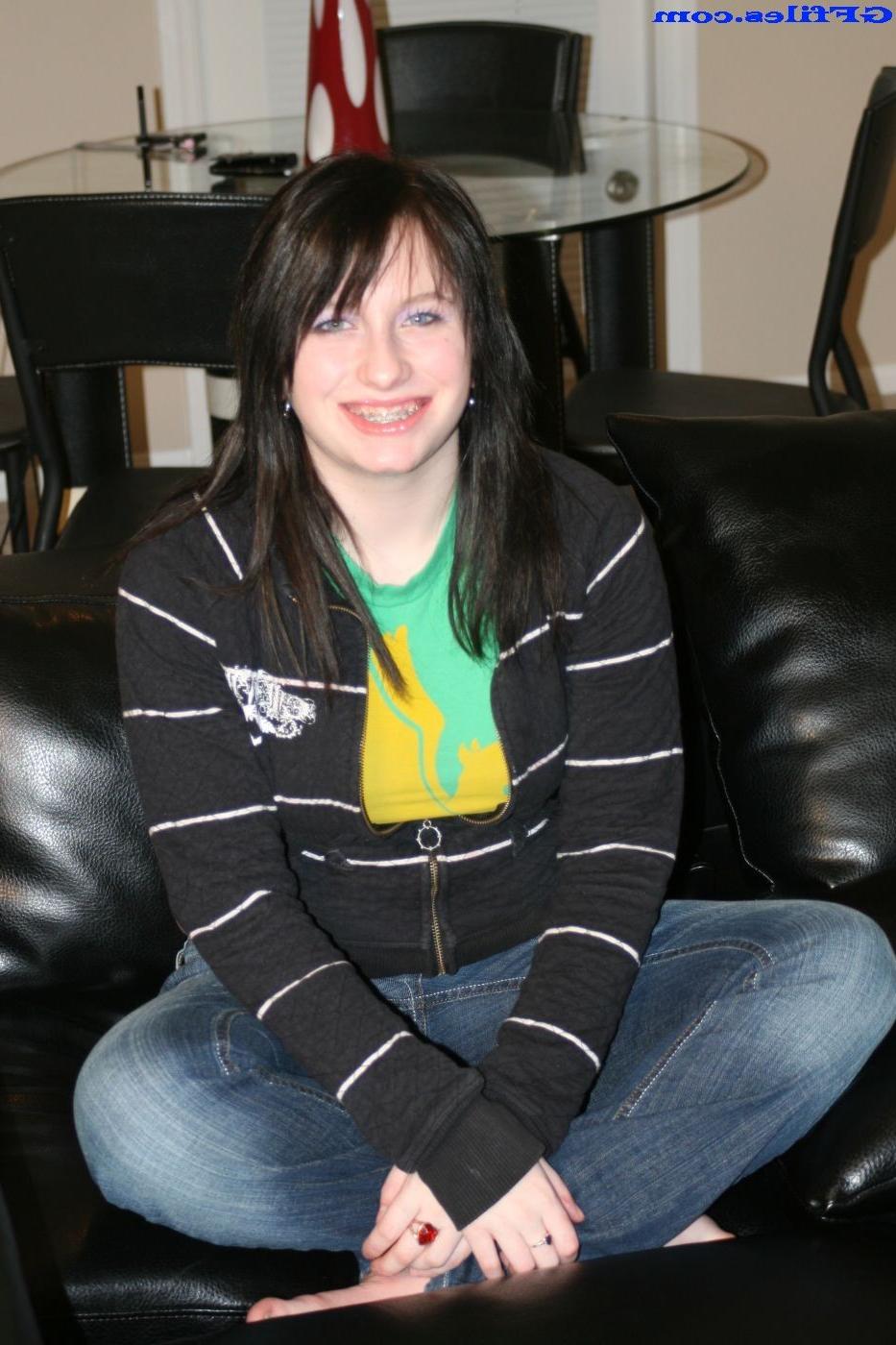 16P Amateur homemade girl with braces