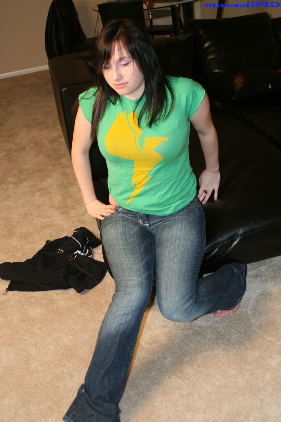 16P Amateur homemade girl with braces