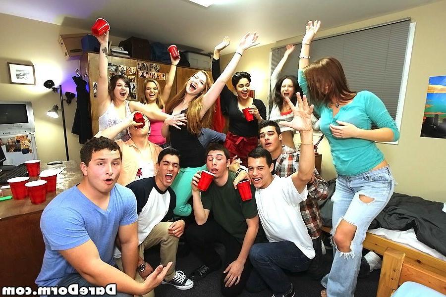 12P Party time in dorm room with horny college students