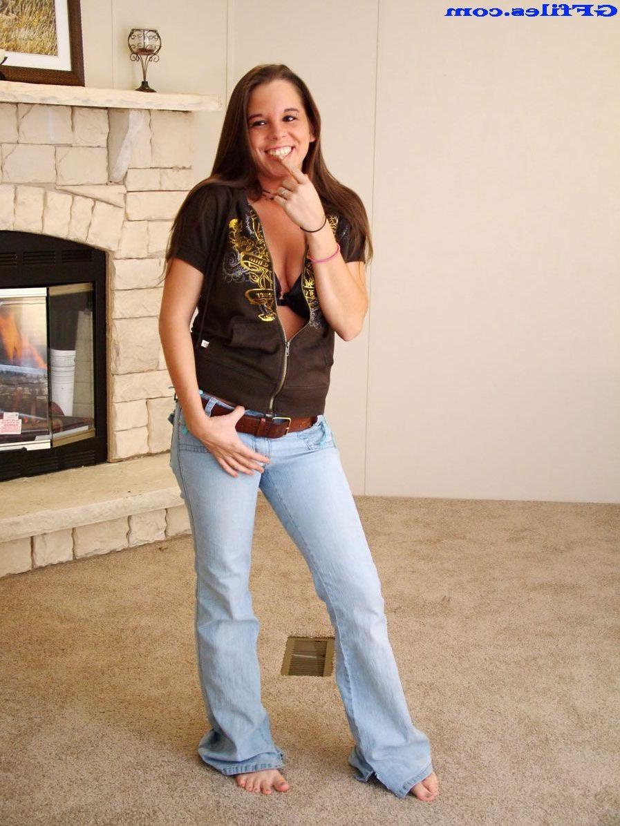 16P Amateur homemade girls selfshots