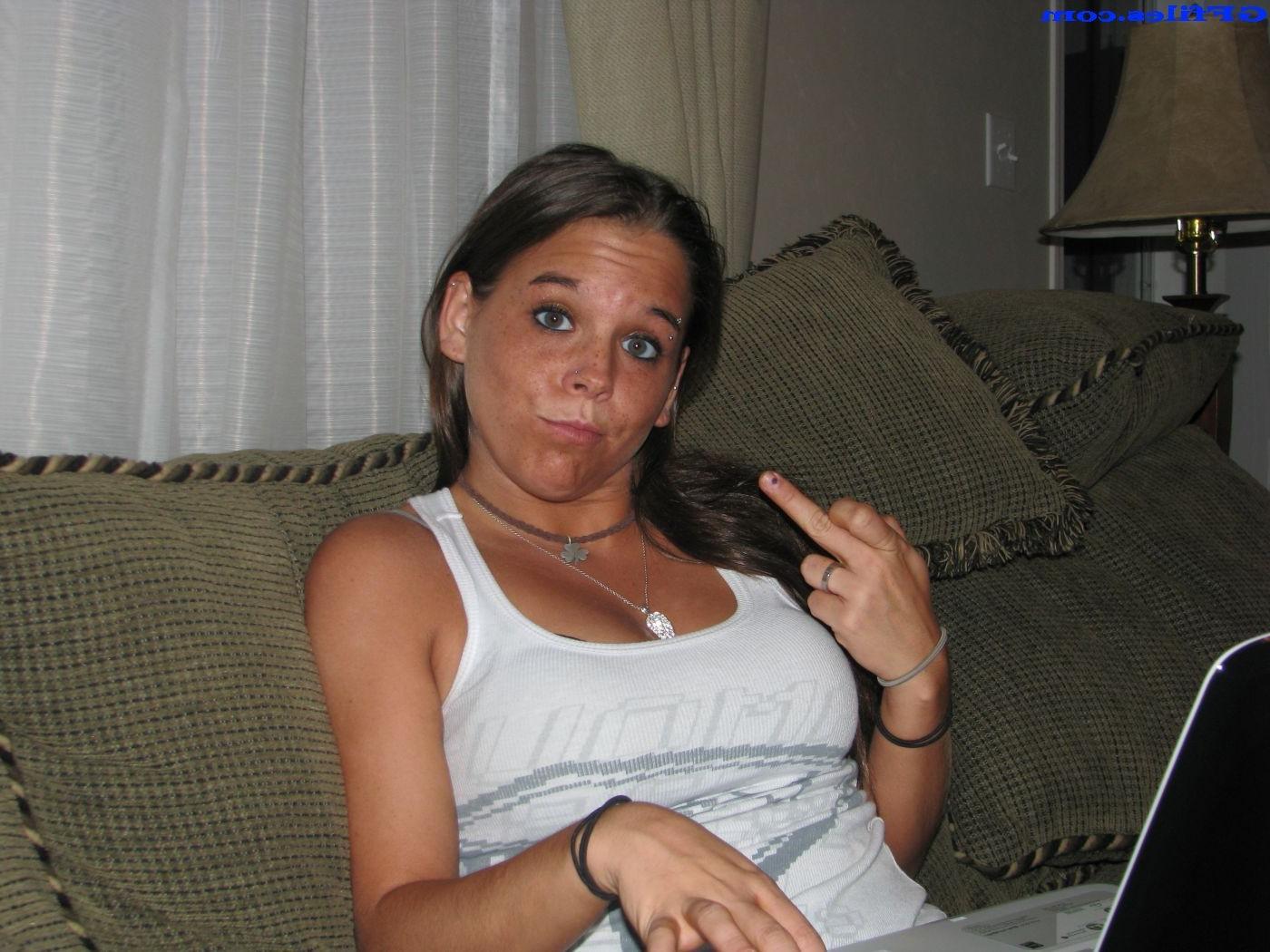 16P Amateur homemade girls selfshots