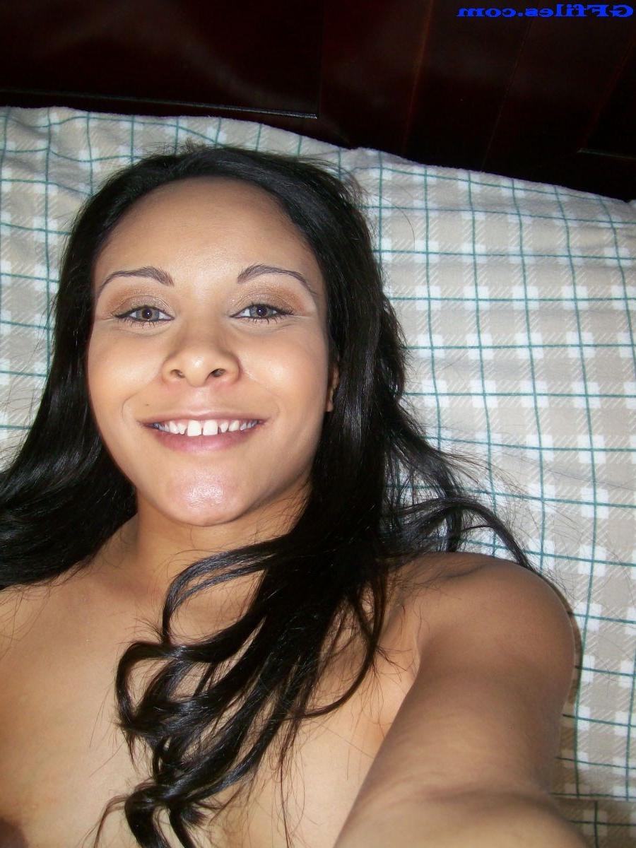 16P Amateur homemade girls selfshots