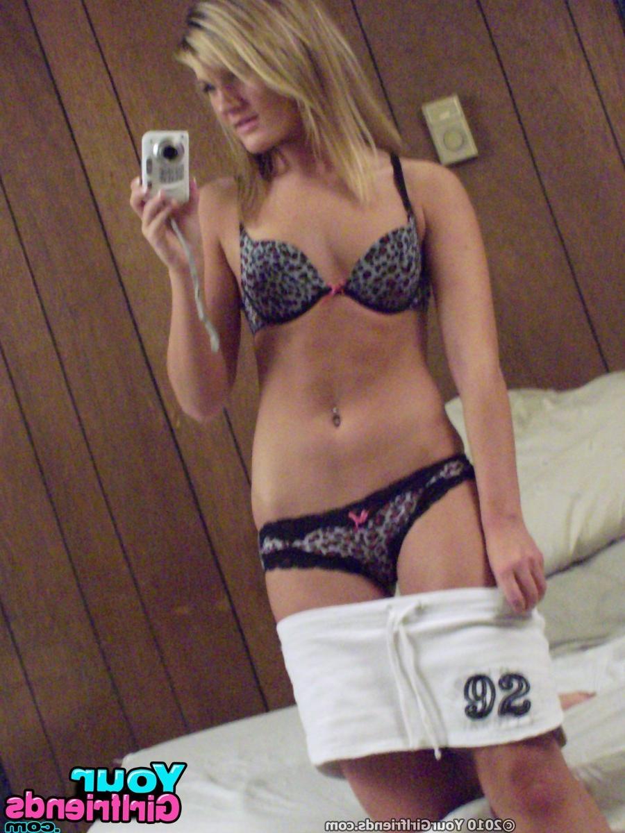 11P Hot blonde girlfriend takes some hot naked self mirror pics to sell  post.