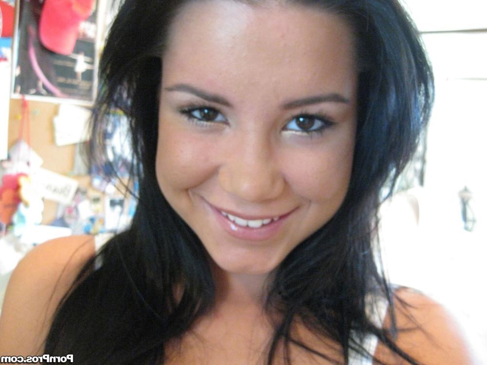 20P Cute brunette ex girlfriend is jerking cock on camera