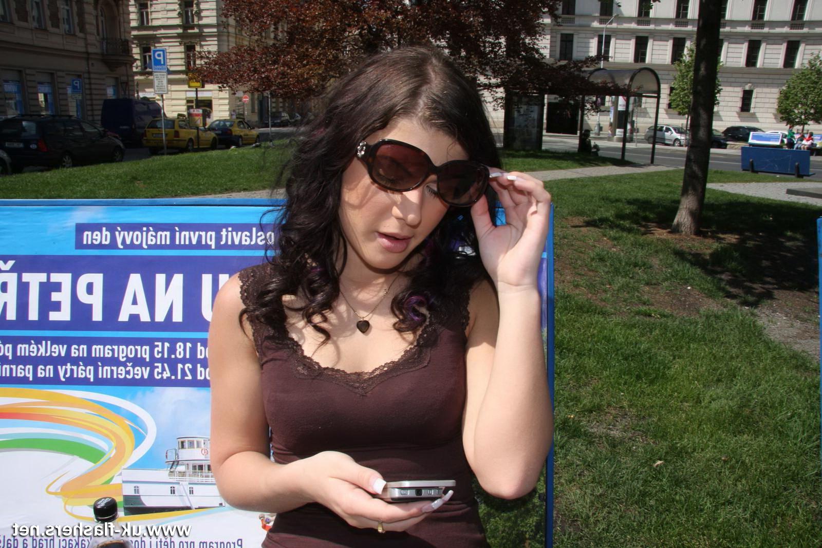 16P Amateur couple meet up for a date in the city where he toys with