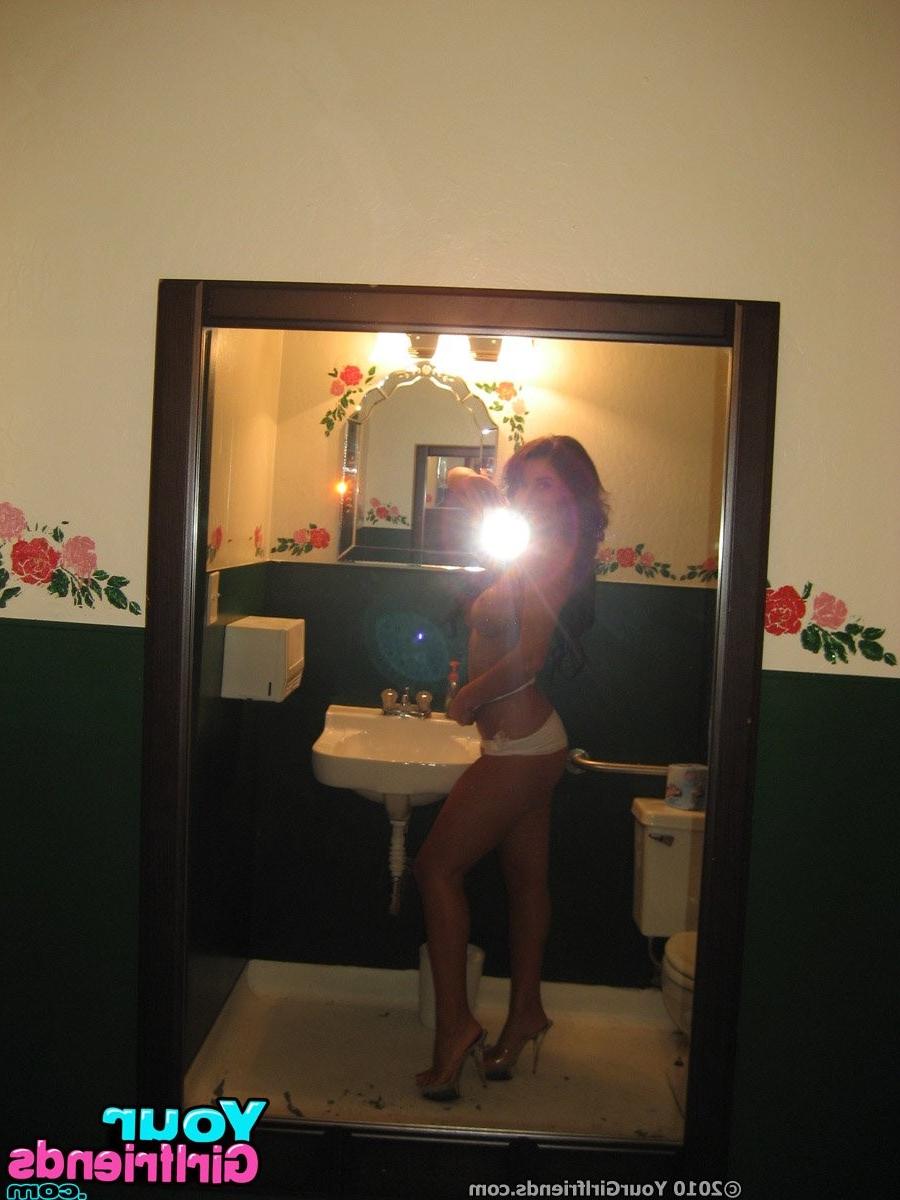 11P CJ has a tight bod and killer big fake tits and she sells us these hot GF self p