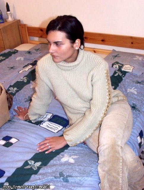 12P Shy brunette amateur work off her rent with sex