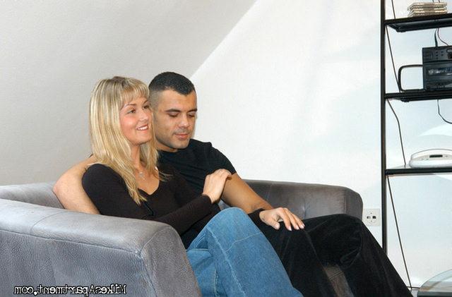 12P Hottie blonde getting her hole filled on the couch to pay rent