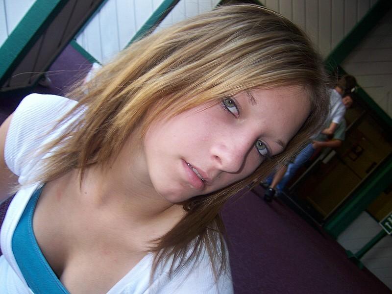 12P Real nextdoor downhome girls