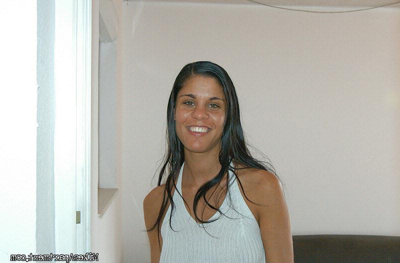 12P Hot ass brunette babe gives everything she has to get free rent