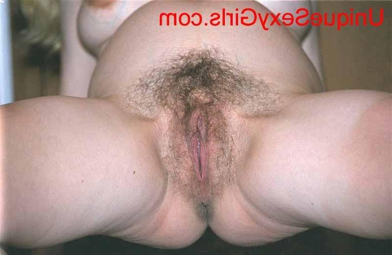 15P pregnant amateur chicks showing off