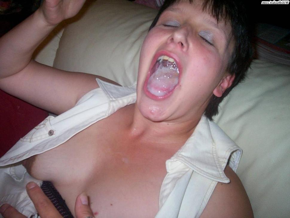 15P Amateur photos and videos of hot wives from nextdoor