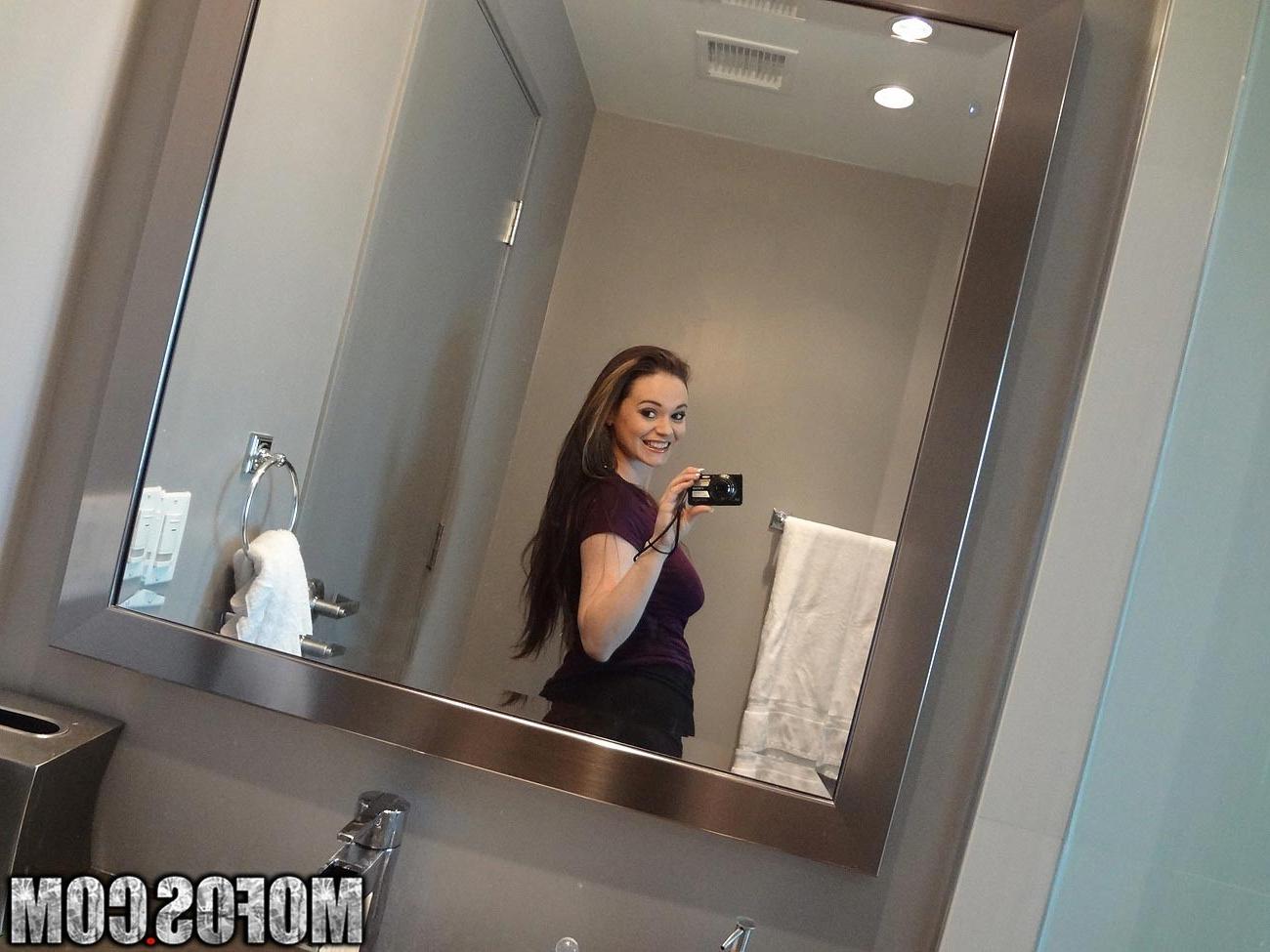 20P Real amateur user submitted girlfriends