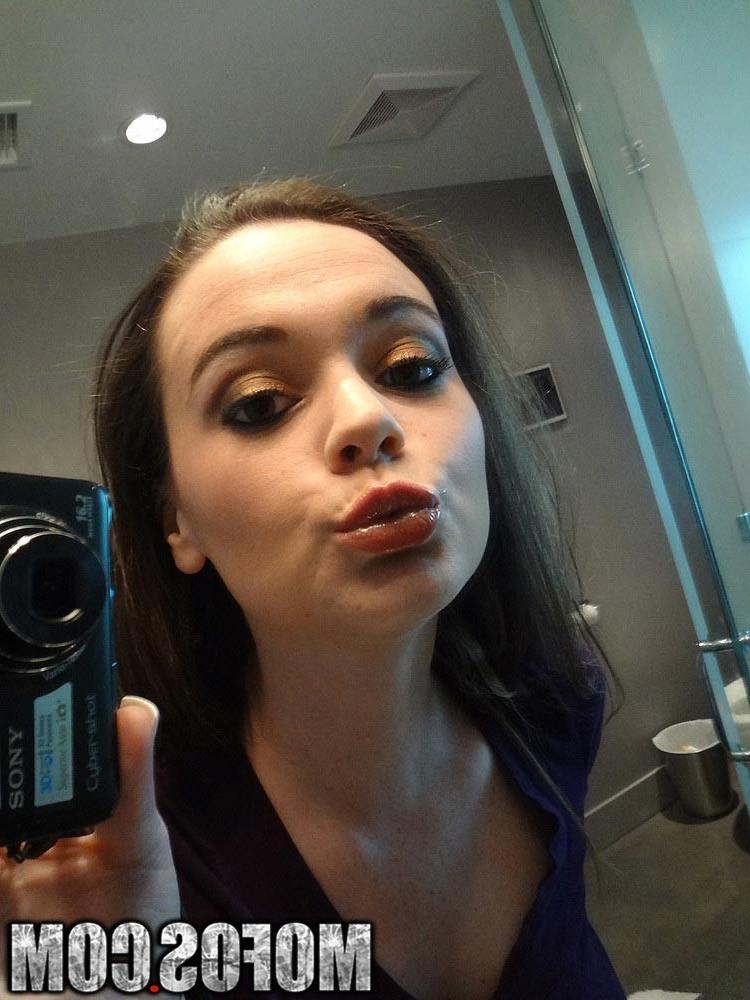 20P Real amateur user submitted girlfriends