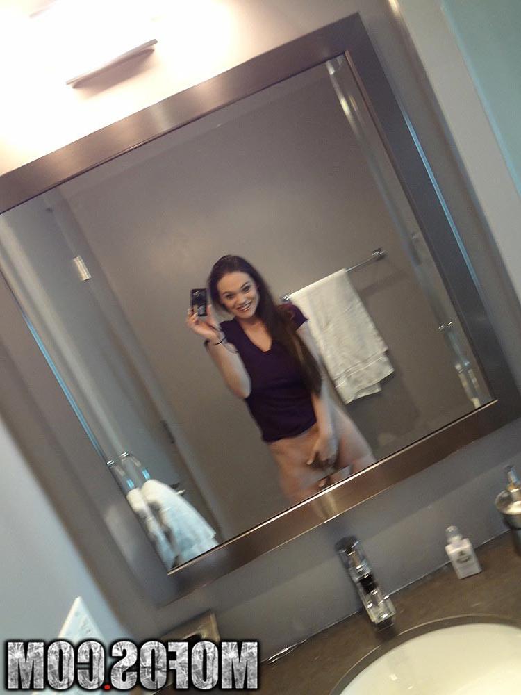 20P Real amateur user submitted girlfriends