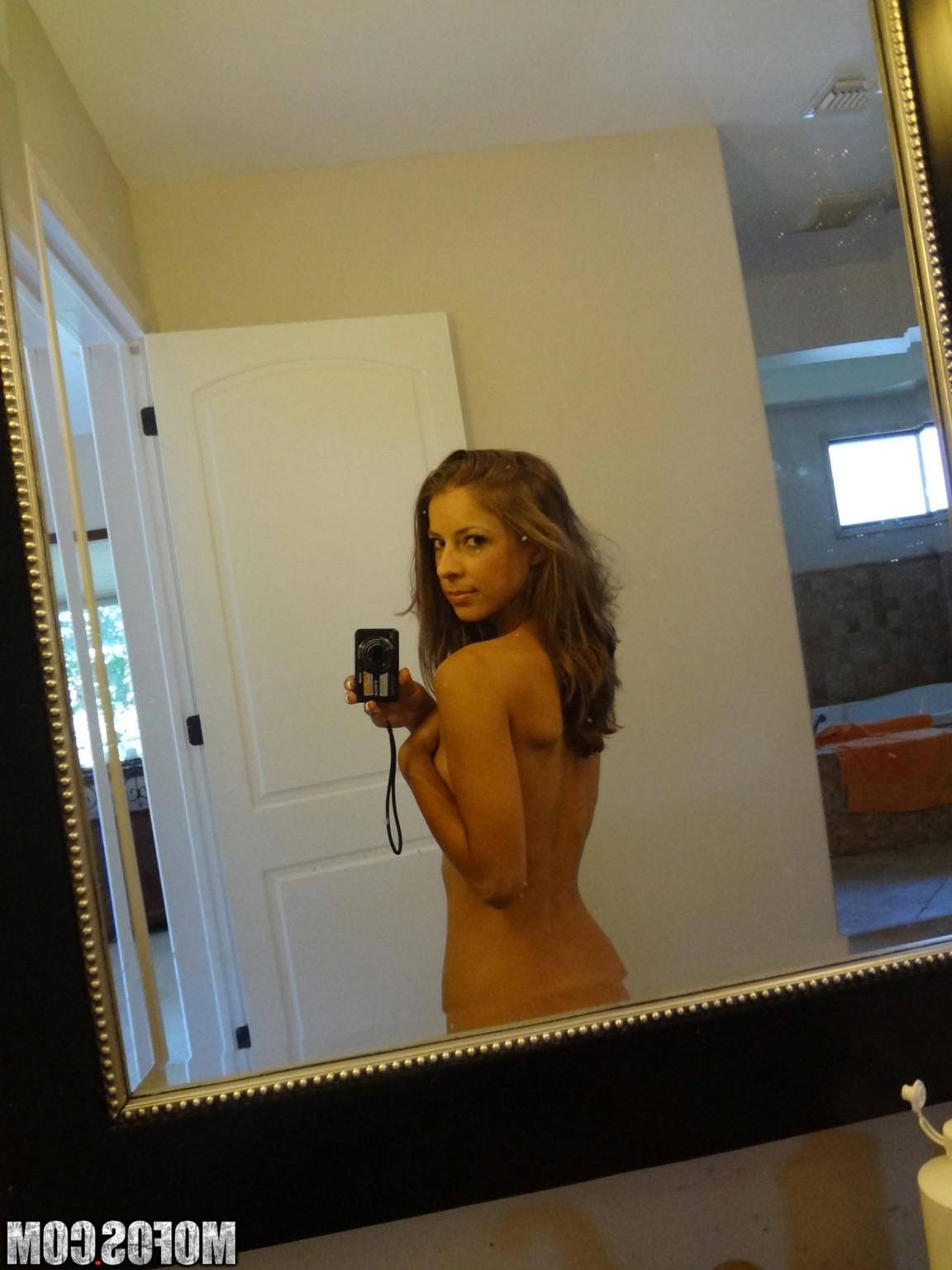 20P Real amateur user submitted girlfriends