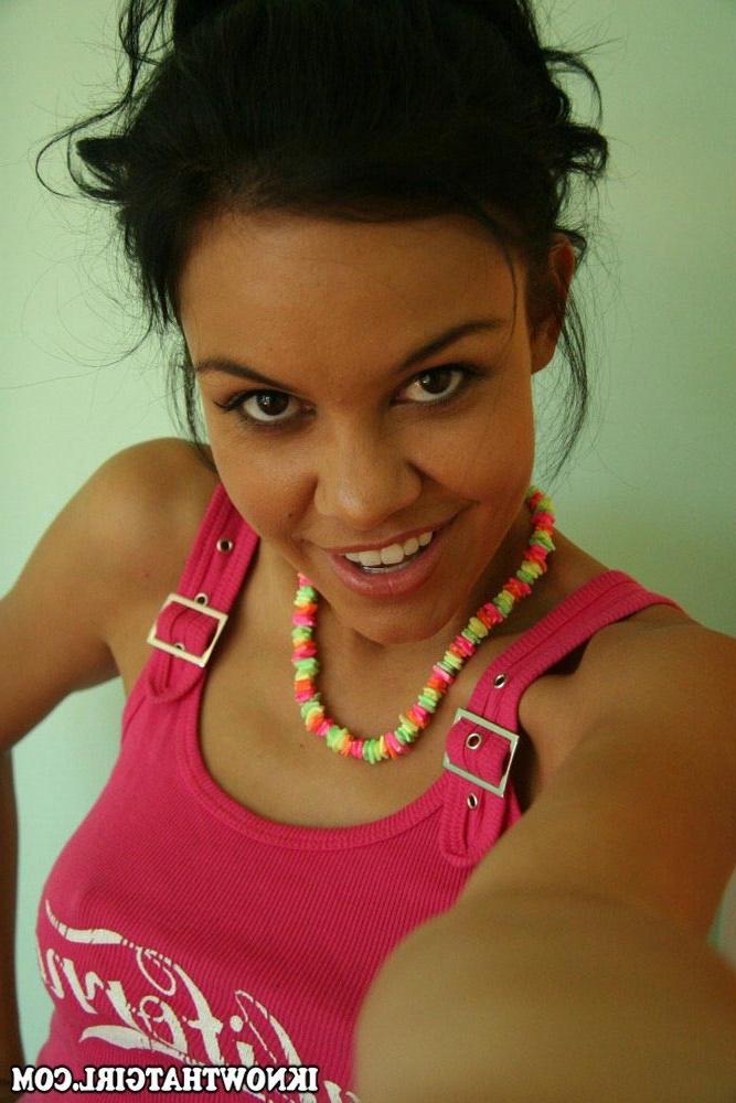 20P Real amateur user submitted girlfriends