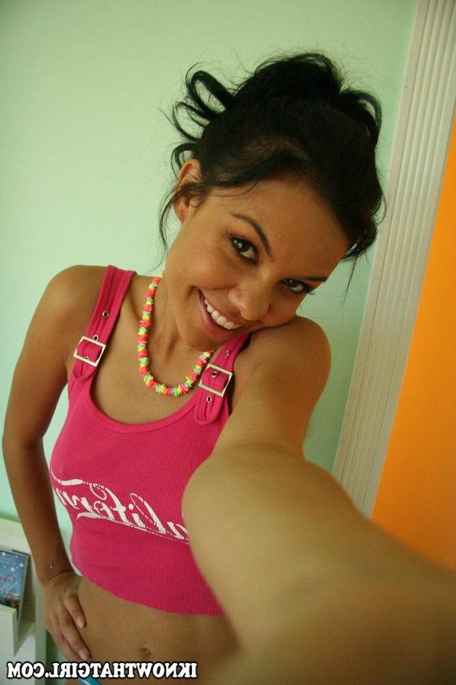 20P Real amateur user submitted girlfriends