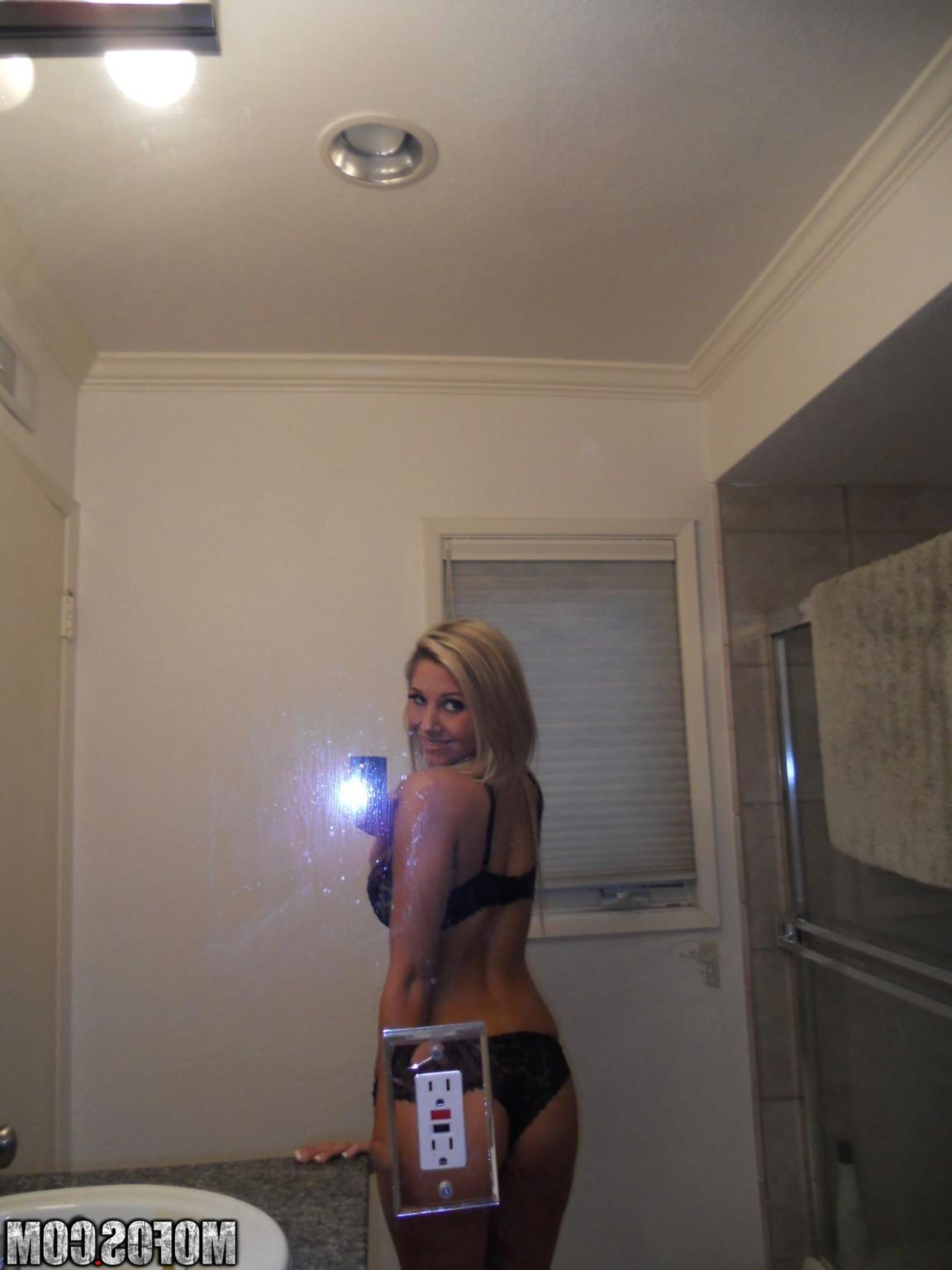 20P Real amateur user submitted girlfriends