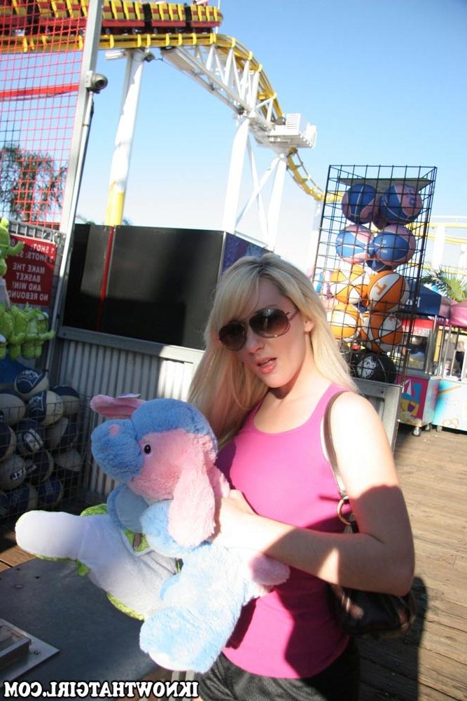 20P Real amateur user submitted girlfriends