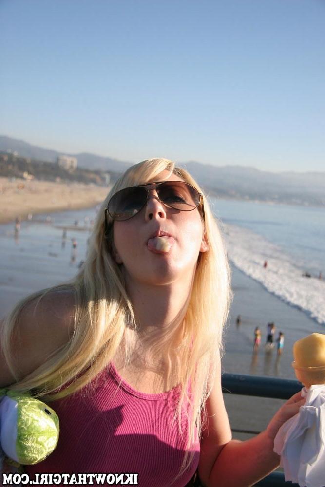 20P Real amateur user submitted girlfriends
