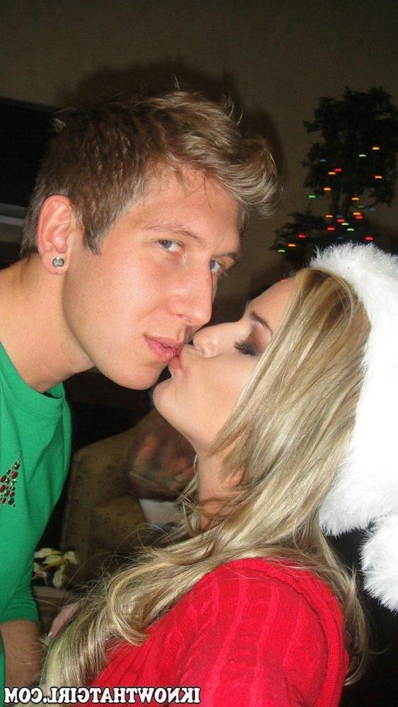 20P Real amateur user submitted girlfriends