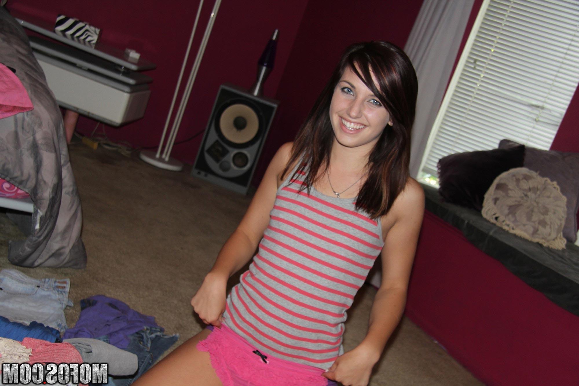 20P Real amateur user submitted girlfriends