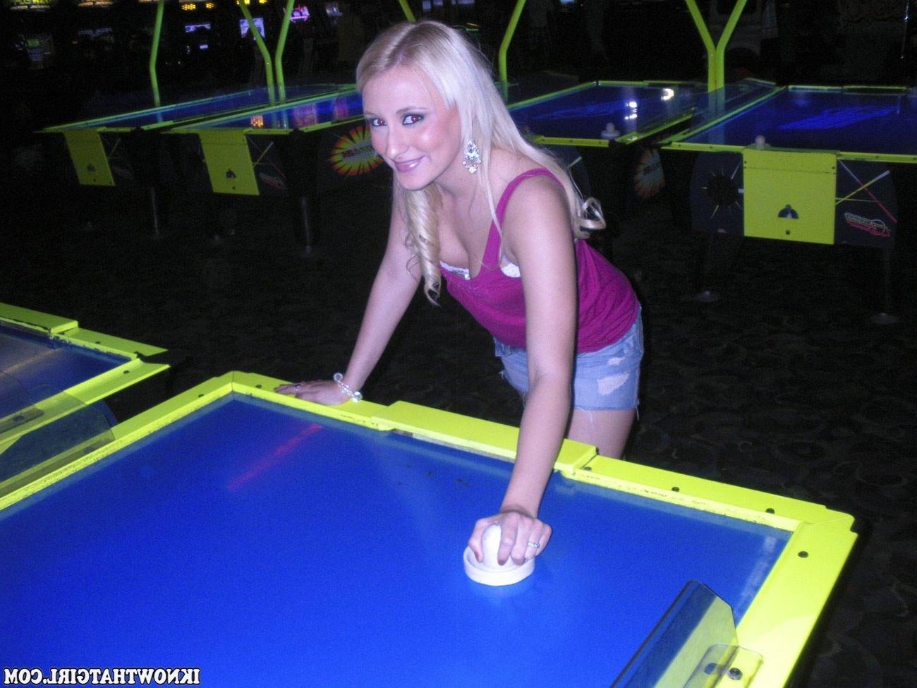 20P Real amateur user submitted girlfriends