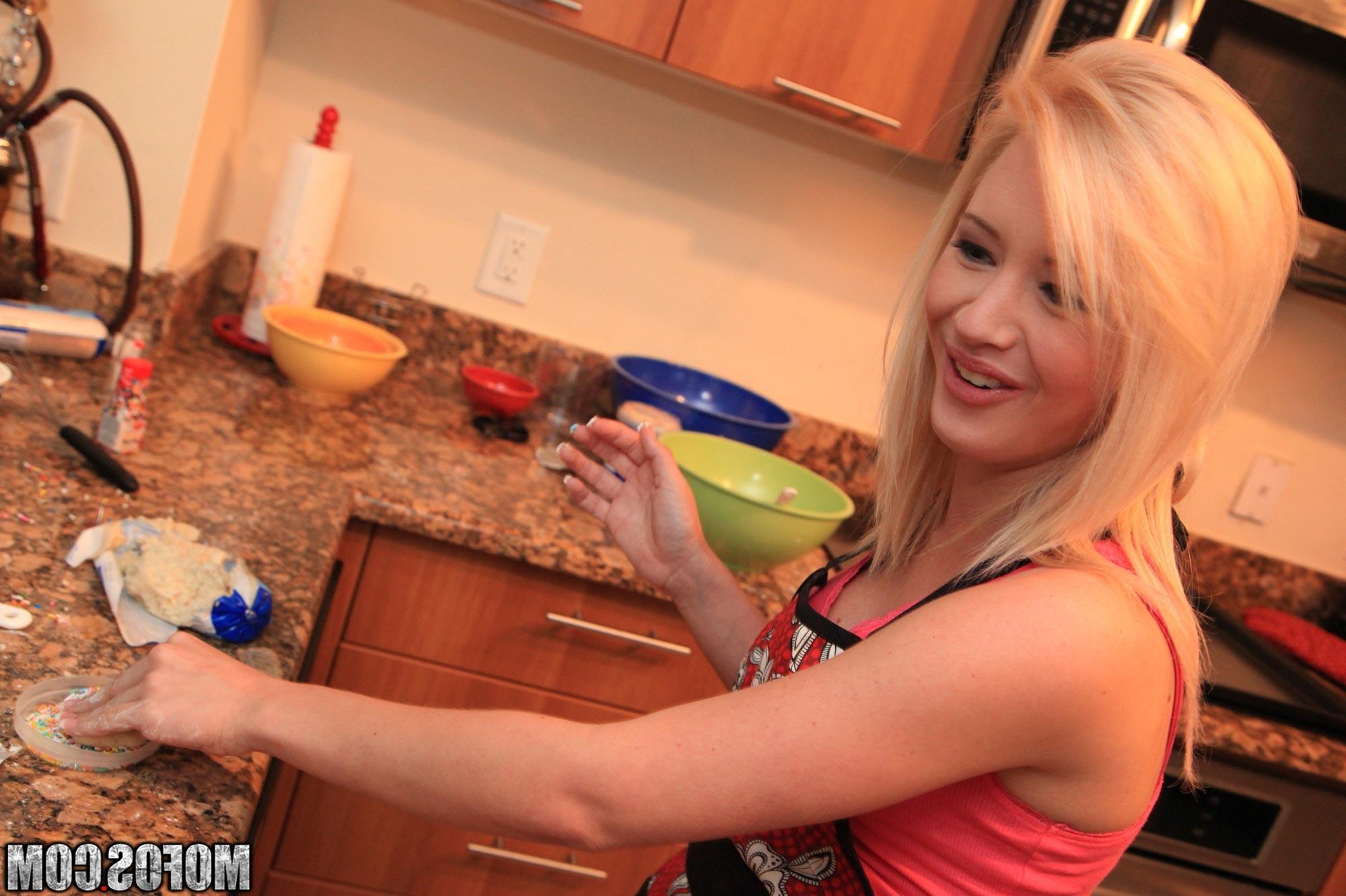 20P Real amateur user submitted girlfriends